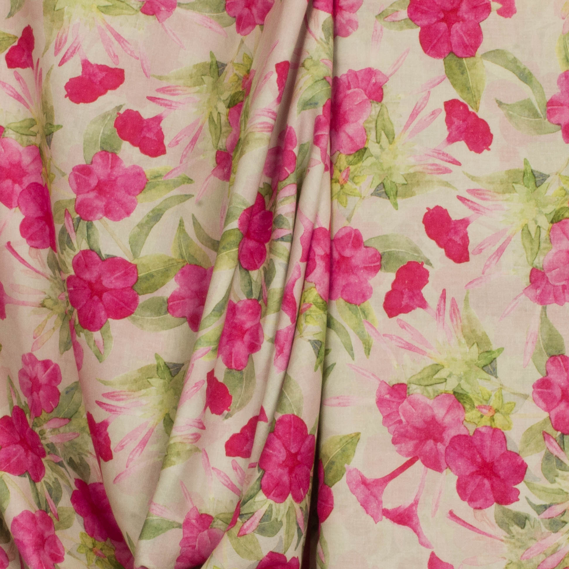 Ecru viscose linnen met groene en fuchsia trompetbloemen